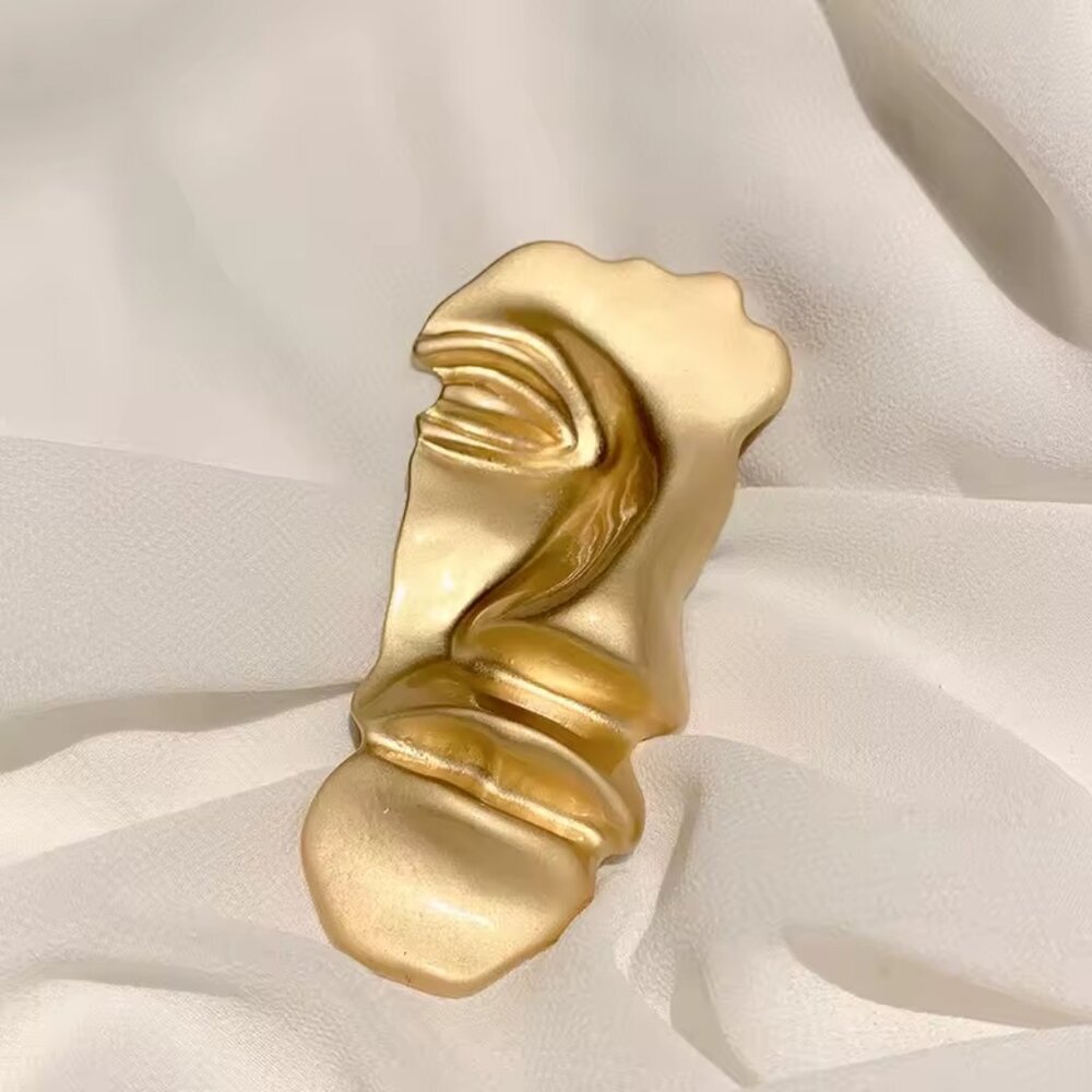Abstract Gold Face Brooch – Vintage Modernist Costume Jewelry Pin